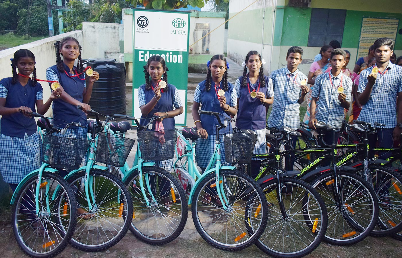 25 Fahrräder für indische Schüler